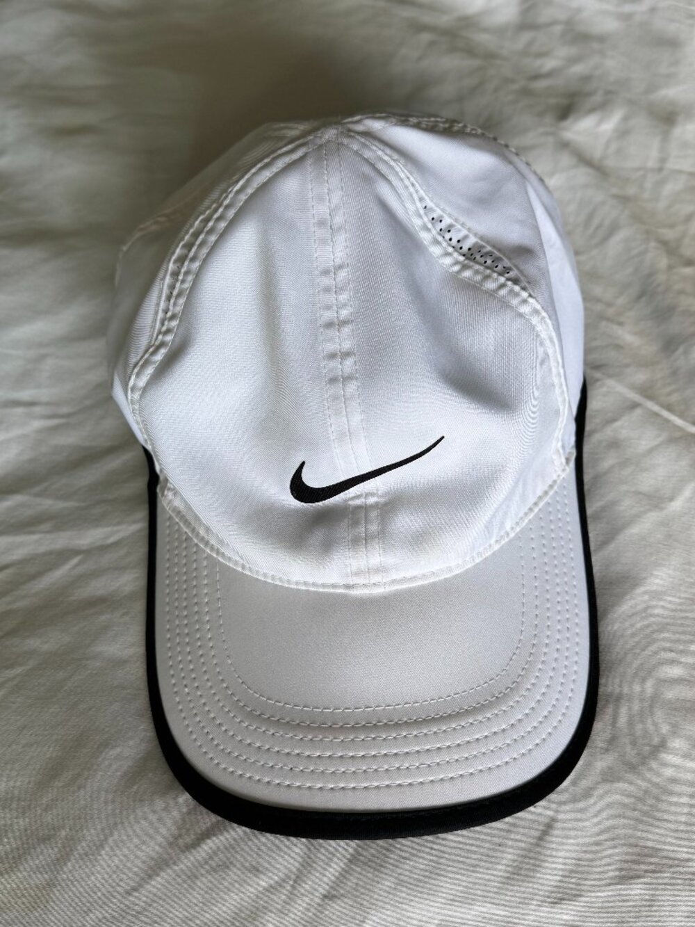 Nike Swoosh Unstructured Dry-Fit Hat